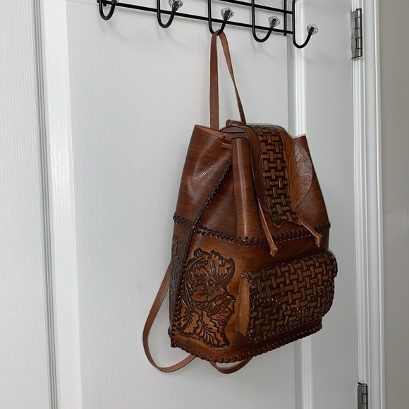 Handmade Genuine Leather Backpack - Picture 5 of 17